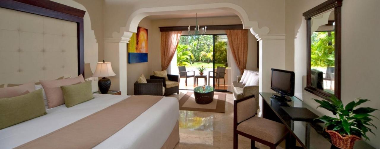10meliacaribetropical Deluxejrroom_s Melia Caribe Tropical Resort Punta Cana Dominican Republic