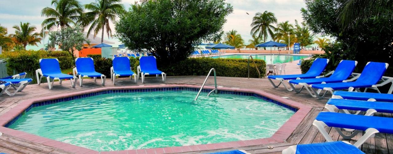 20016p2_jacuzzi_14_s Viva Wyndham Fortuna Beach Grand Bahama Bahamas