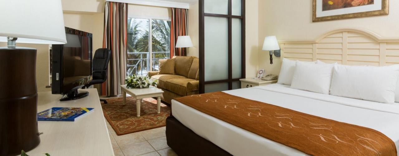200210r1_14_s Comfort Suites Paradise Island Nassau Bahamas