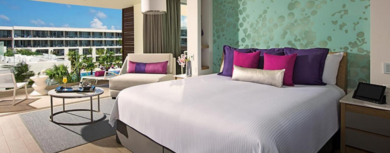 Brerc_allure_jr_suite_tropicalview_1a Breathless Riviera Cancun Cancun Mexico