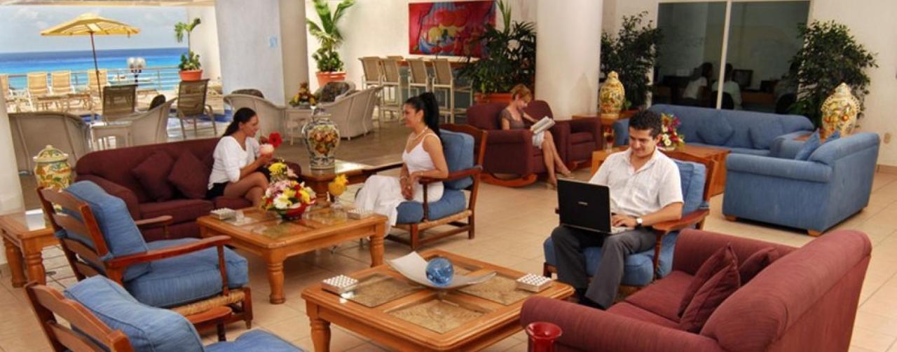 Casamexczm_lobbyemp_r Casa Mexicana Cozumel Cozumel Mexico