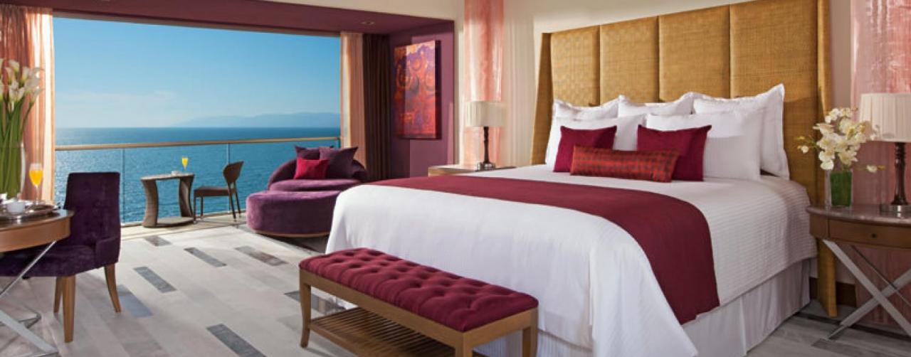 Sevpv_deluxeroom_3 Secrets Vallarta Bay Resort Spa Puerto Vallarta Mexico