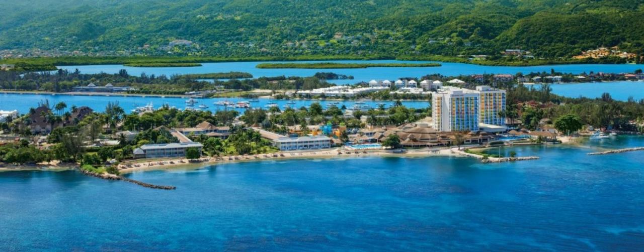 Sucmb_susmb_aerial1_1a 1024x813 Sunscape Splash Montego Bay Montego Bay Jamaica