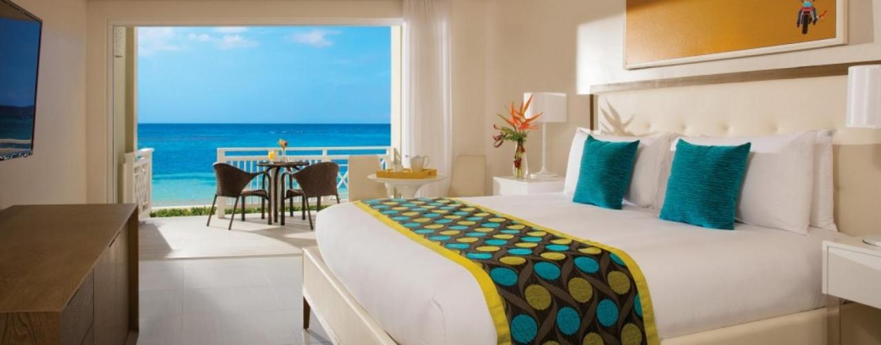 Sucmb_sunclub_deluxe_beachfront_2 1024x682 Sunscape Cove Montego Bay Montego Bay Jamaica