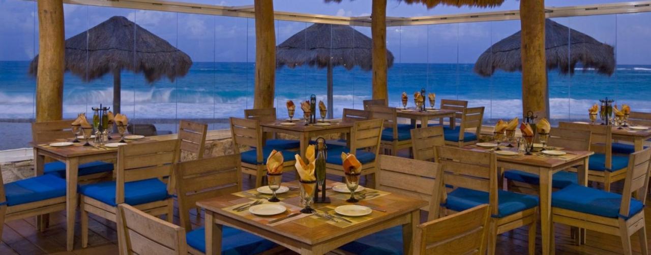 Sea_and_stones_restaurant_s The Westin Resort Spa Cancun Cancun Mexico