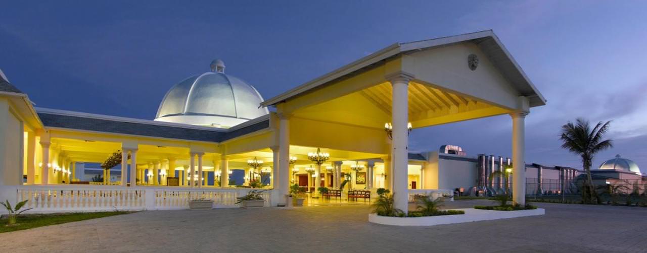 Amenities Entrance Grand Palladium Lady Hamilton Montego Bay Jamaica