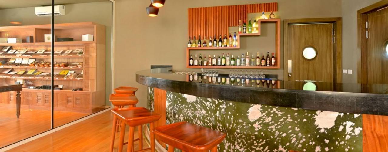 Bar Cigar Lounge Iberostar Playa Mita Riviera Nayarit Puerto Vallarta