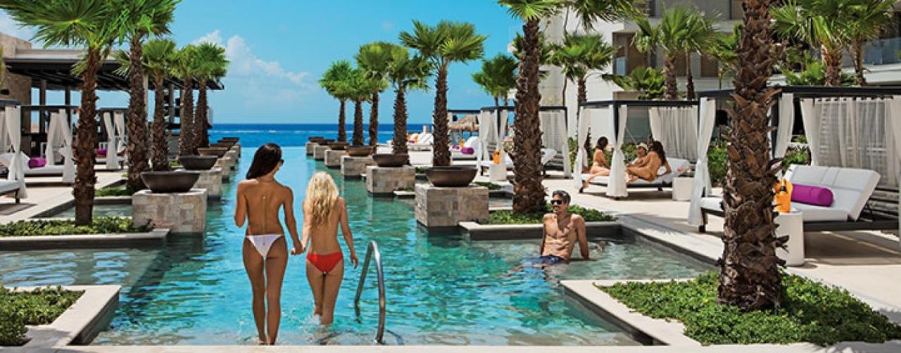 Cancun Mexico Brerc_freestyle_toplesspool_2b Breathless Riviera Cancun