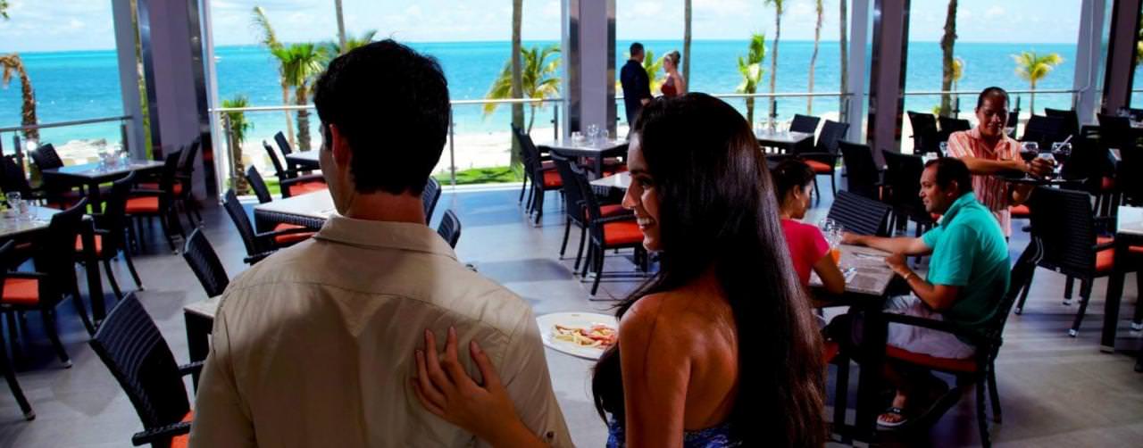Cancun Mexico Riu Palace Peninsula Restaurant Buffet Out Door Dinning