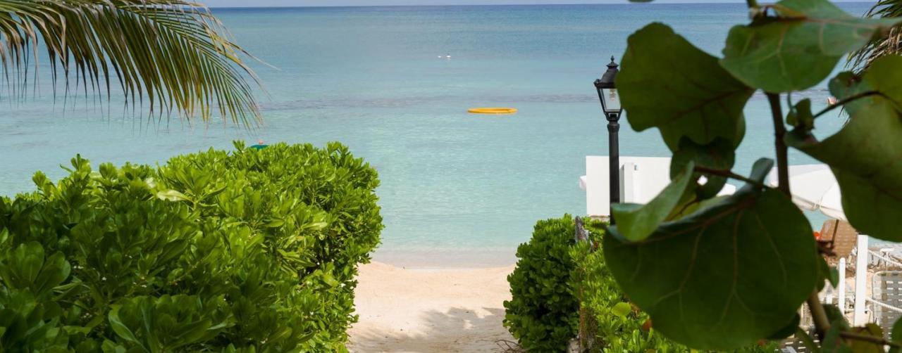 Comfort Suites Seven Mile Beach Grand Cayman Caribbean 210919b1_14_s