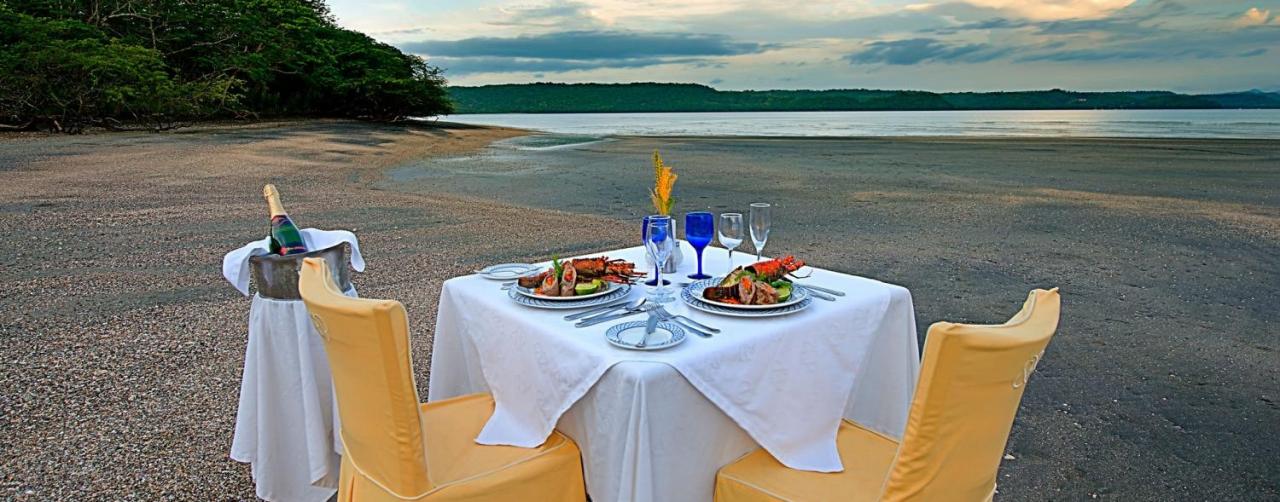 Costa Rica 211186d3_diningonbeach_14_s Allegro Papagayo