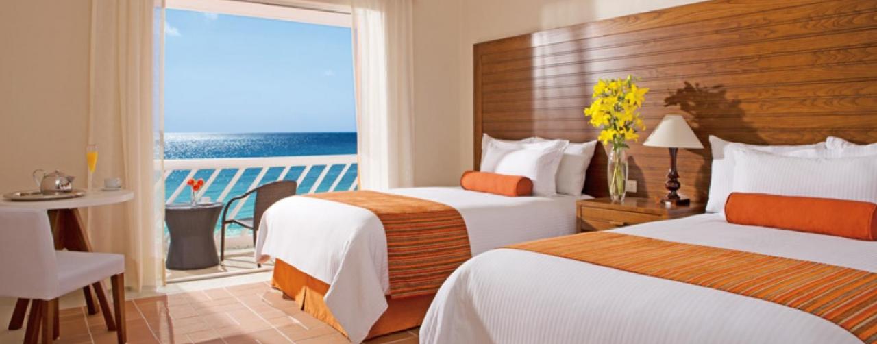Cozumel Mexico Suscz_deluxe_double_oceanfront_1 Sunscape Sabor Cozumel Resort Spa