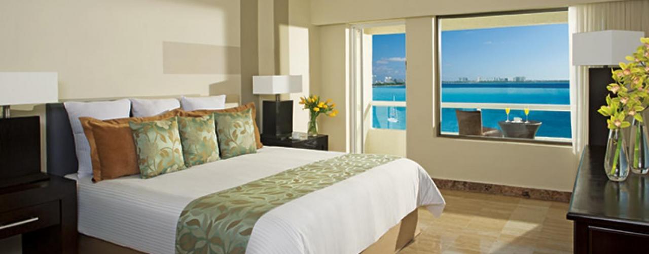 Dreams Sands Cancun Resort Spa Cancun Mexico Dresc_dof_balcony_king_1a
