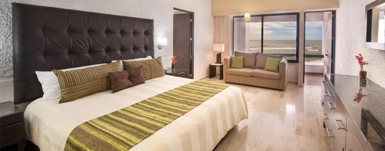 El Cid Castilla Beach Hotel El Cid Castilla Beach Hotel Mazatlan Mexico 2b Suite Rooms 06 R
