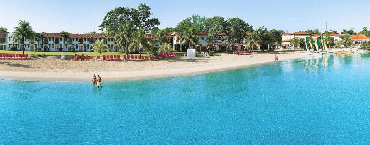 Negril Jamaica 217108b2_13_s Grand Lido Negril Beach Resort