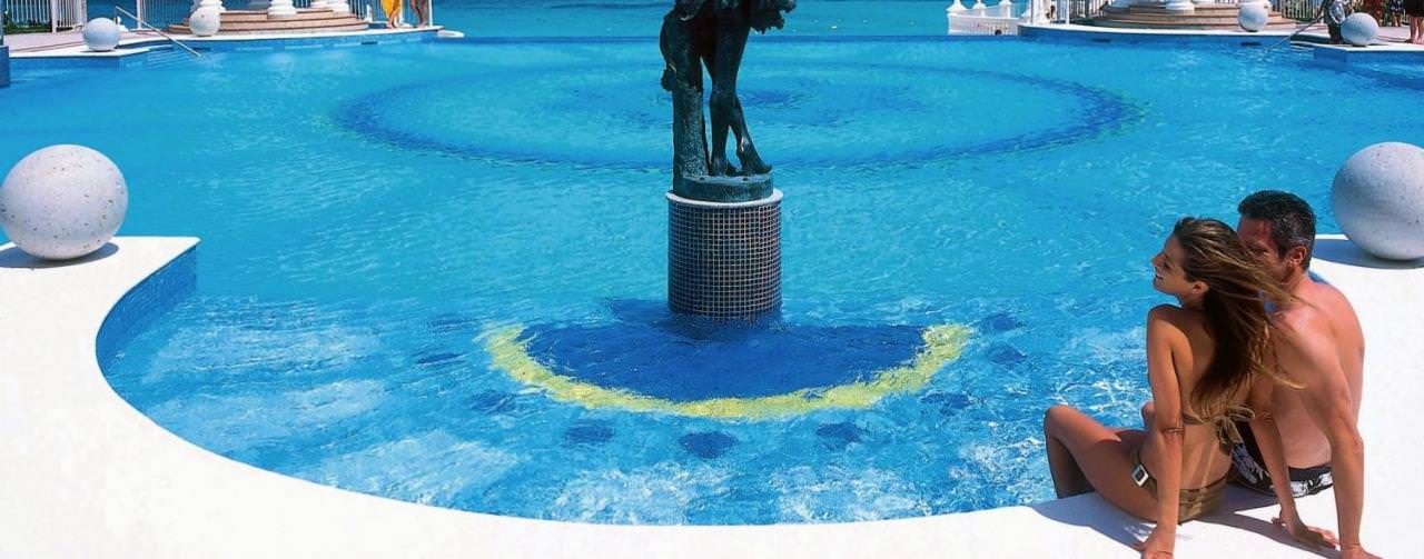 Pool Infinity Romance Riu Palace Las Americas Cancun Mexico