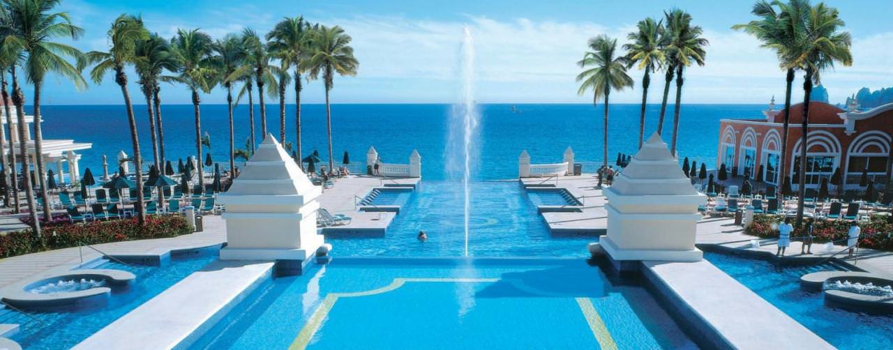 Riu Hotels Pool Foutain