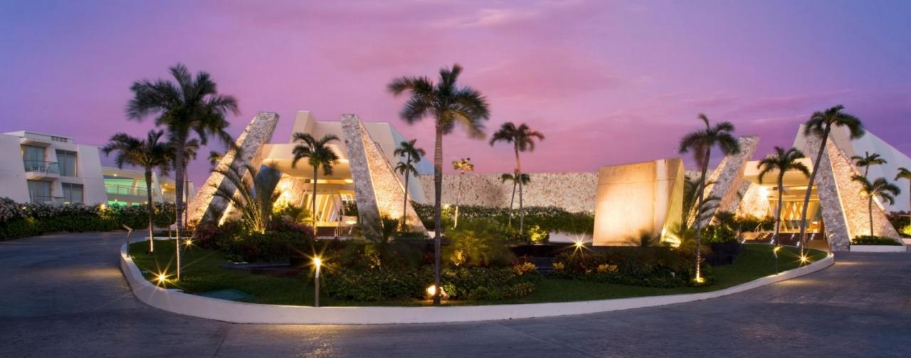 Riviera Maya Mexico 212681o1_lobbyexterior_14_s Grand Sirenis Riviera Maya