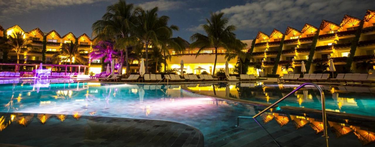 Riviera Maya Mexico Grand Velas Riviera Maya Alberca_ambassador_noche_s 1
