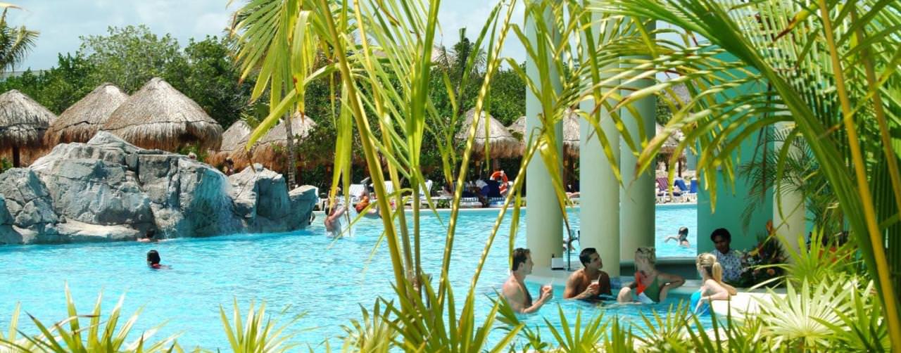 Riviera Maya Mexico Pool Swim Up Pool Bar Iberostar Paraiso Lindo