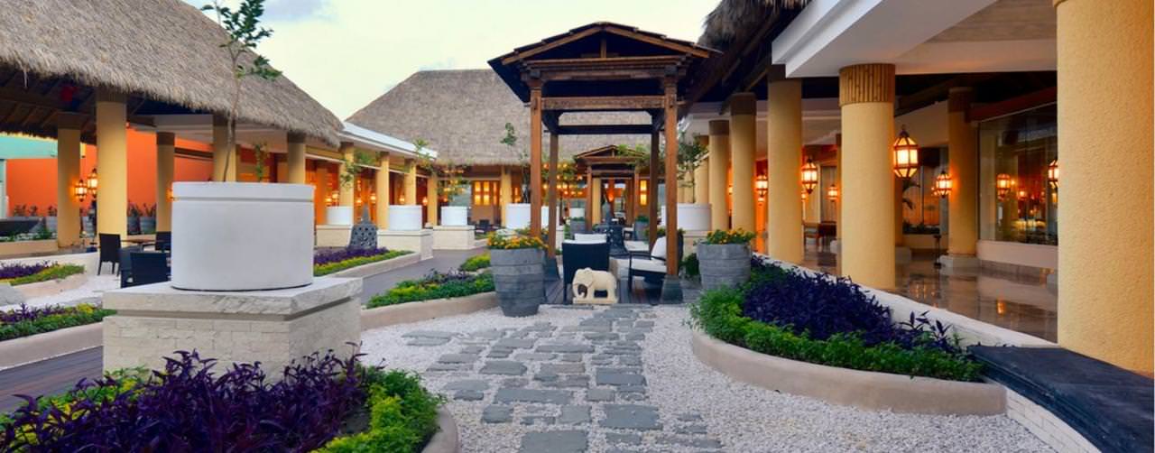 Riviera Nayarit Puerto Vallarta Iberostar Playa Mita Amenities Courtyard