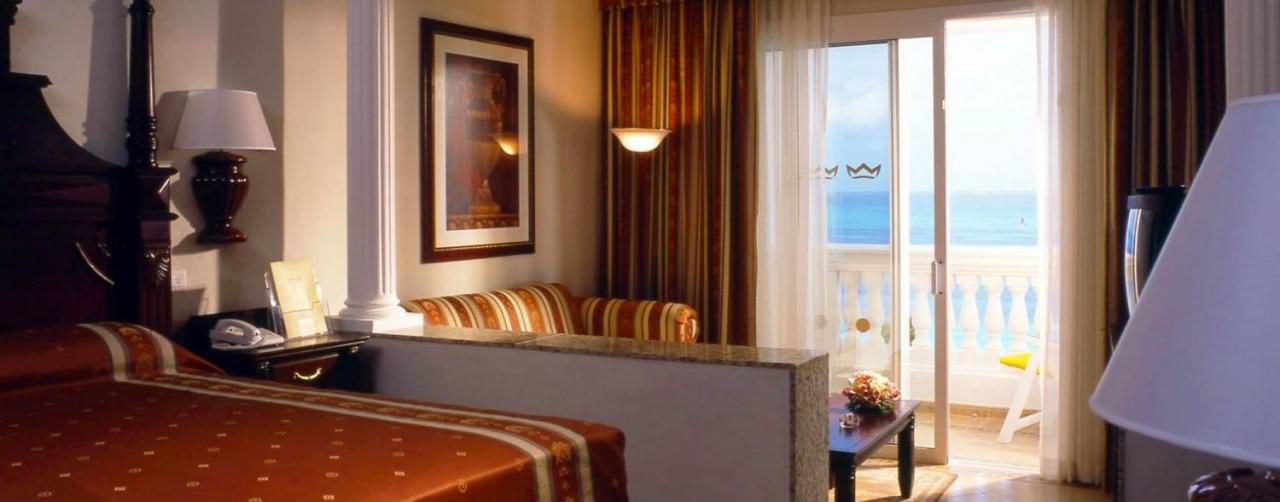 Room Junior Suite Ocean View Riu Palace Las Americas Cancun Mexico