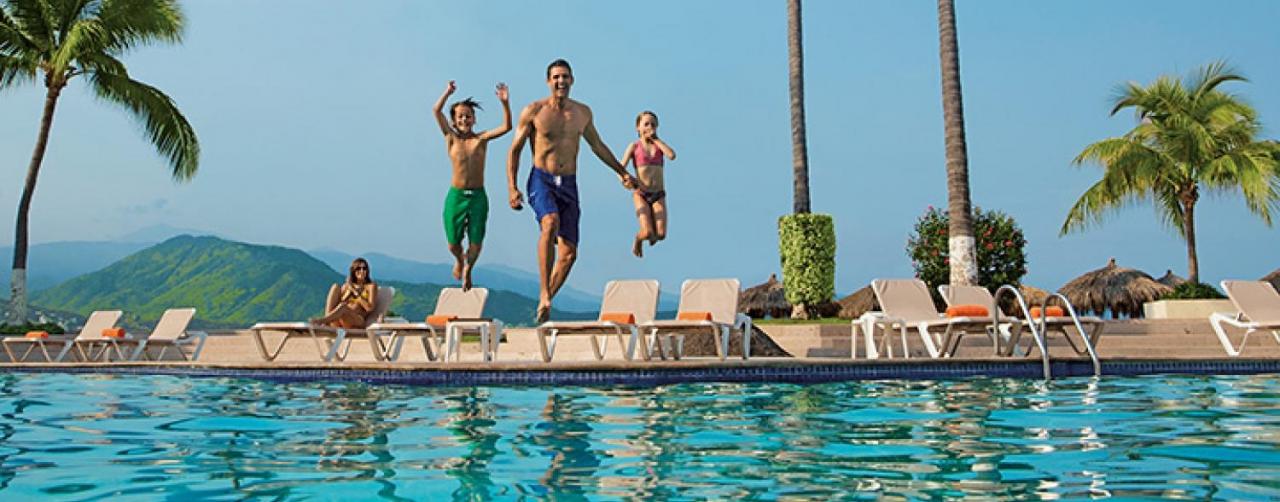 Sunscape Puerto Vallarta Puerto Vallarta Mexico Sunpv_family_pool1_1c