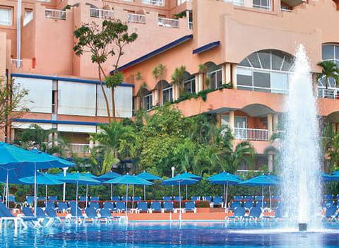 Azul Ixtapa Beach Resort Pool