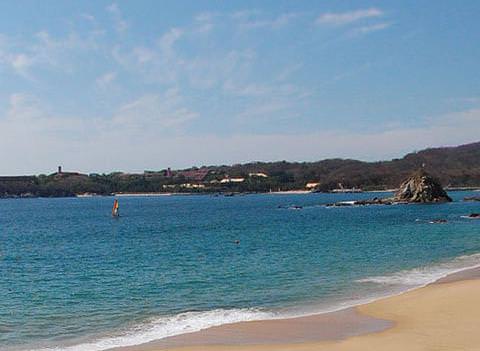 Camino Real Zaashila Huatulco Beach