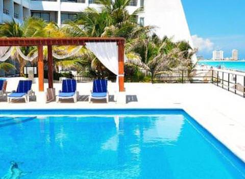 Flamingo Cancun Resort And Plaza Pool 1
