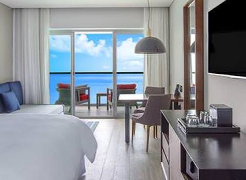 Grand Fiesta Americana Room 5