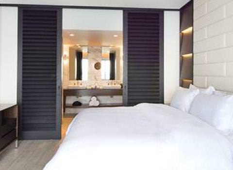 Grand Fiesta Americana Room 6