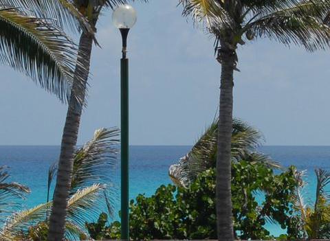 Grand Oasis Cancun Pool 1