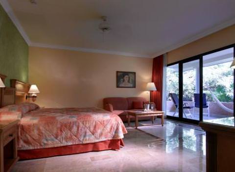 Grand Palladium Colonial Kantenah Room 1