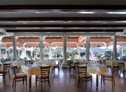 Grand Palladium White Sands Resort Restaurant 28