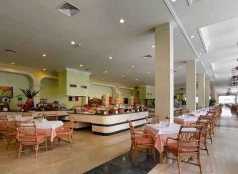 Grand Palladium White Sands Resort Restaurant 29