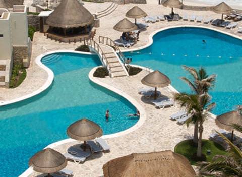 Grand Park Royal Cancun Caribe Pool 1