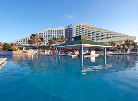 Iberostar Cancun Pool