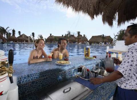 Iberostar Cozumel Bar Pool Bar