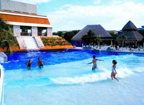 Iberostar Paraiso Maya Pool Wave Pool