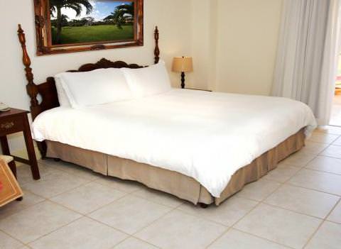 Jewel Runaway Bay Beach Golf Resort Room 4