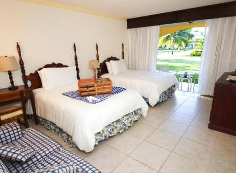 Jewel Runaway Bay Beach Golf Resort Room 5