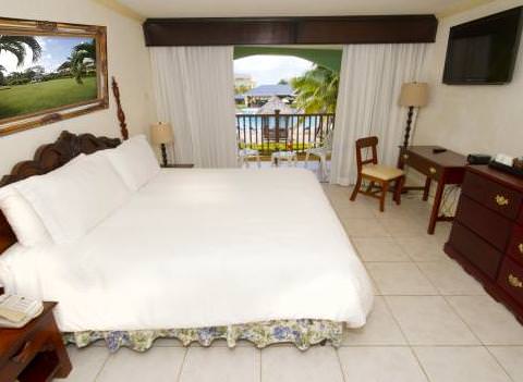 Jewel Runaway Bay Beach Golf Resort Room 7