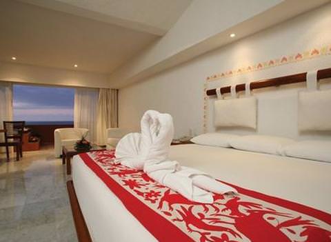 Las Brisas Huatulco Room 3