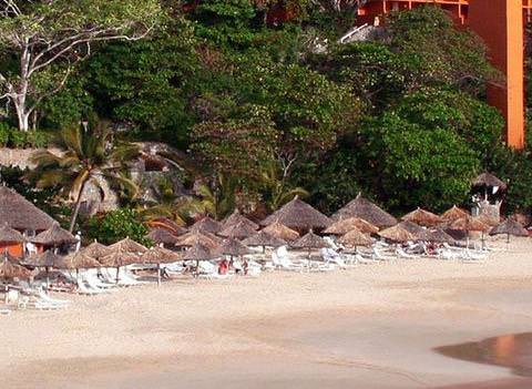 Las Brisas Ixtapa Beach