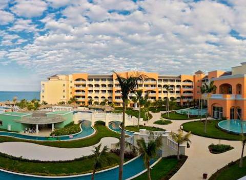 Lazy River At Rose Hall Suites