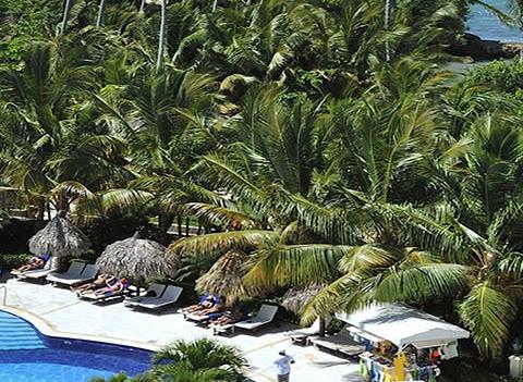 Luxury Bahia Principe Cayo Levantado Pool