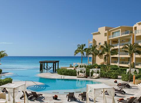 Now Jade Riviera Cancun Pool 2