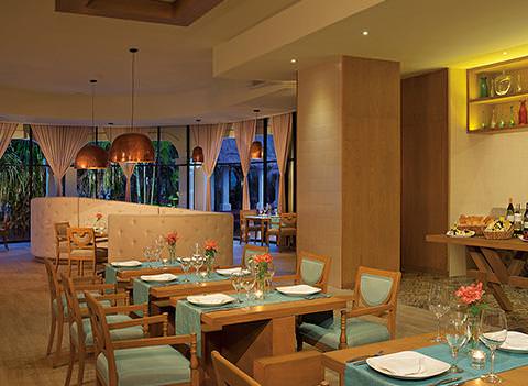 Now Sapphire Riviera Cancun Restaurant