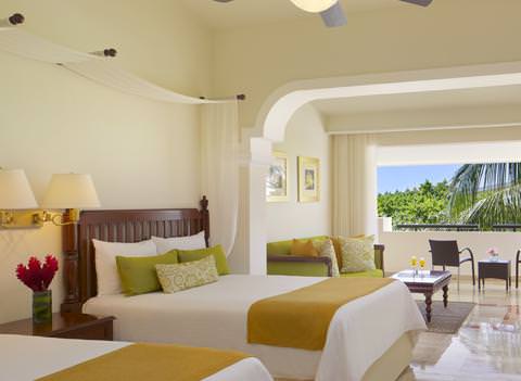 Now Sapphire Riviera Cancun Room 7